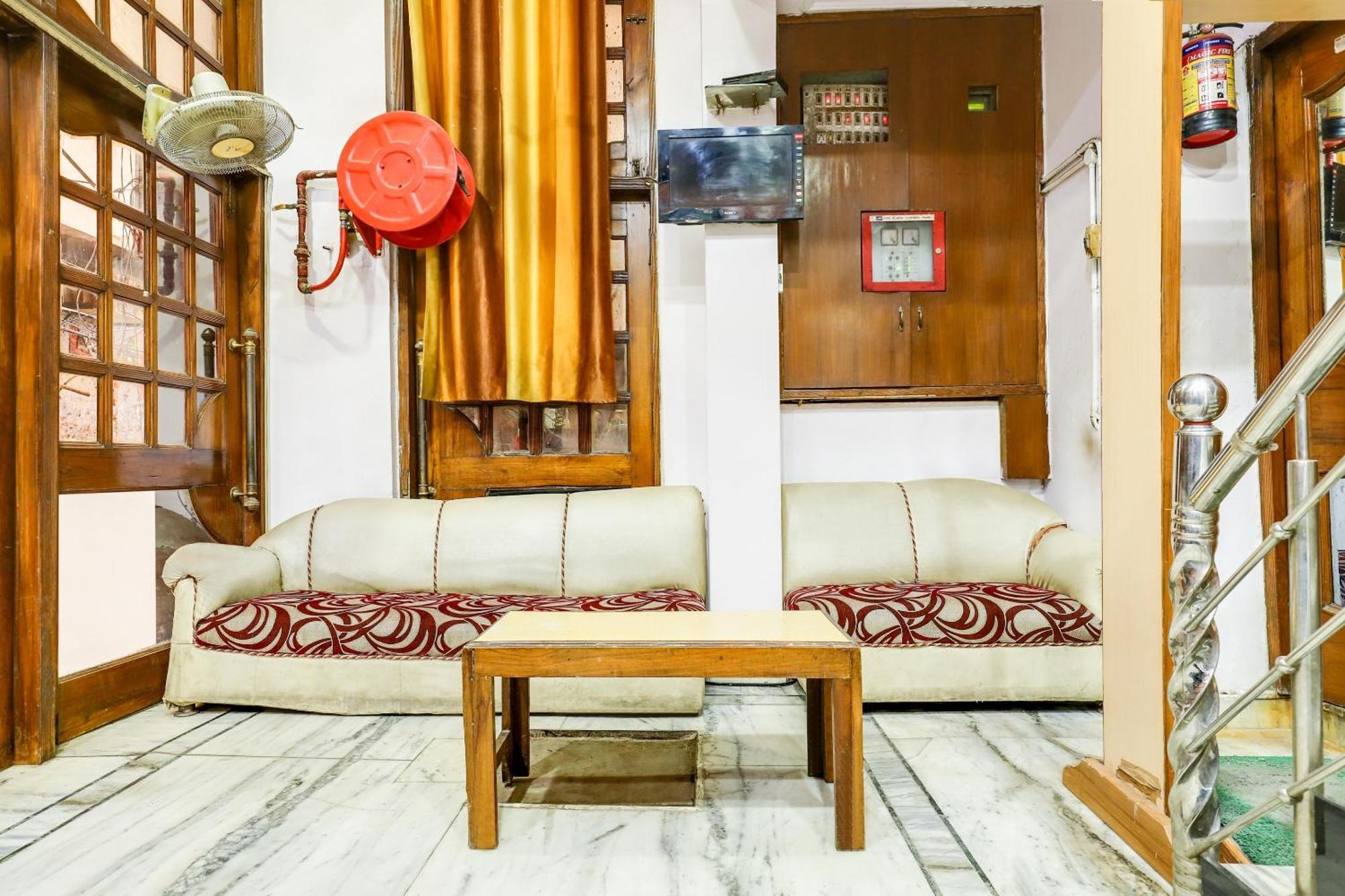 Hotel O Moon Palace Dx Neu-Delhi Exterior foto